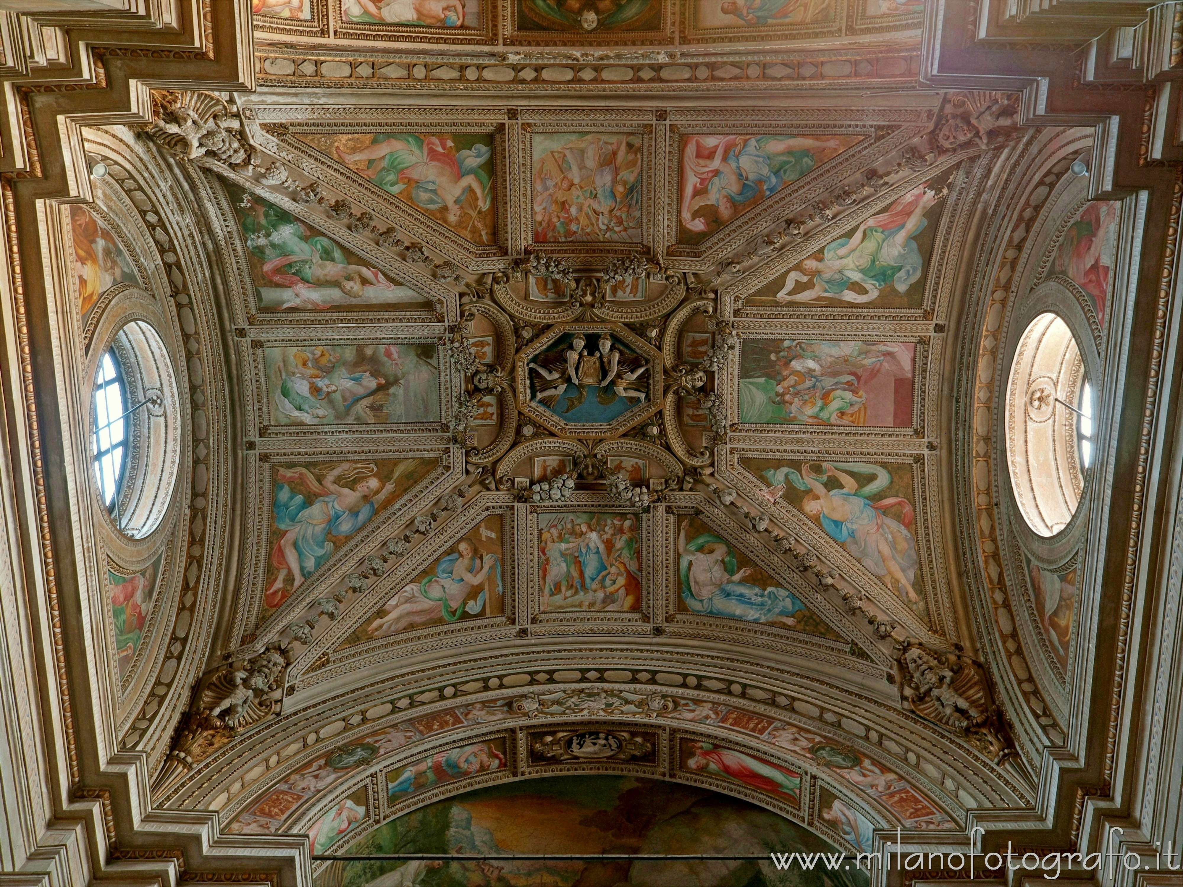 Milano - Soffitto della Cappella Taverna nella Chiesa di Santa Maria della Passione